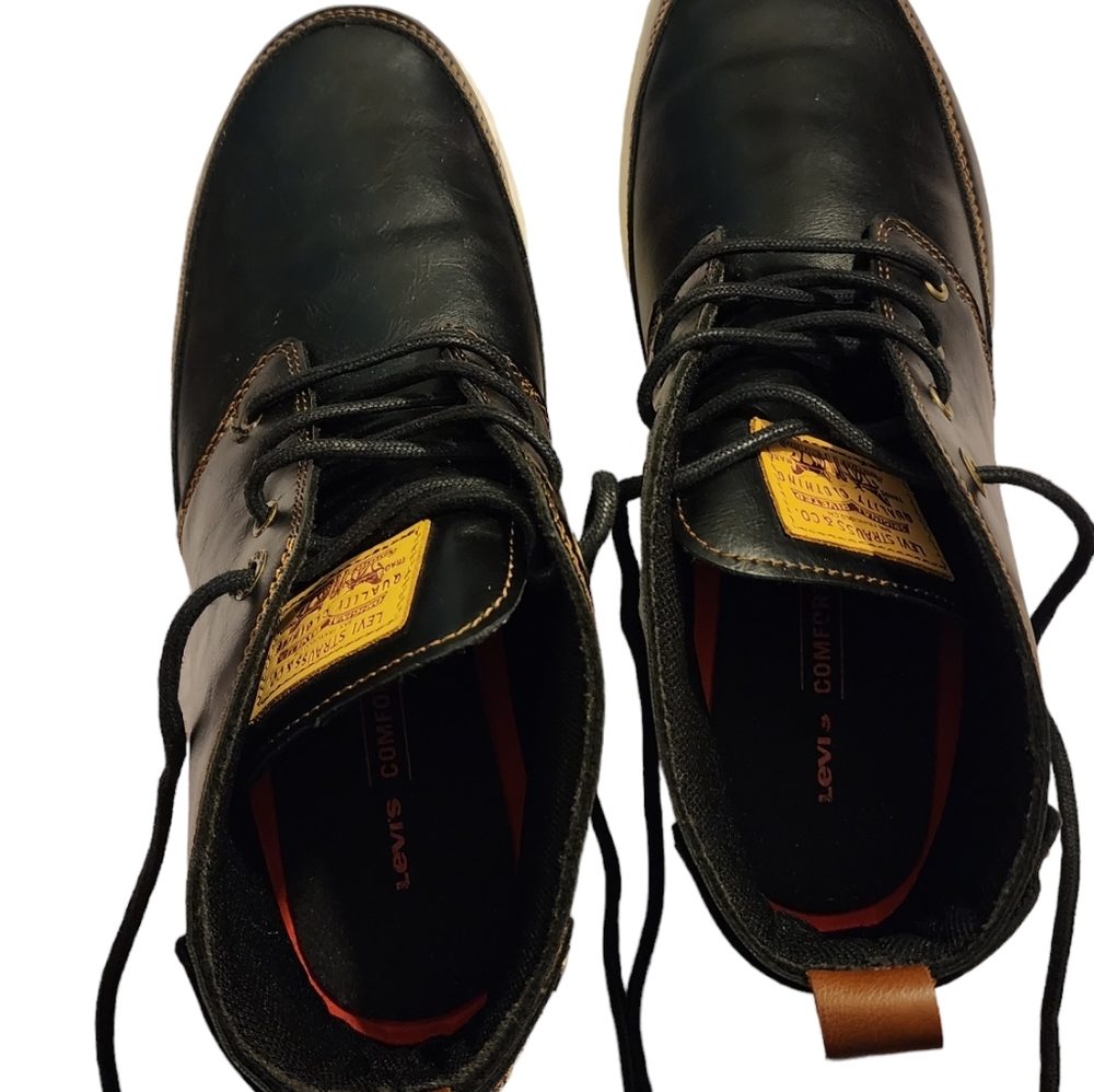 SOLD - Levi's Atwater Chukka Mid Top Black/Tan Casual Lace-up Shoes - Size 8.5